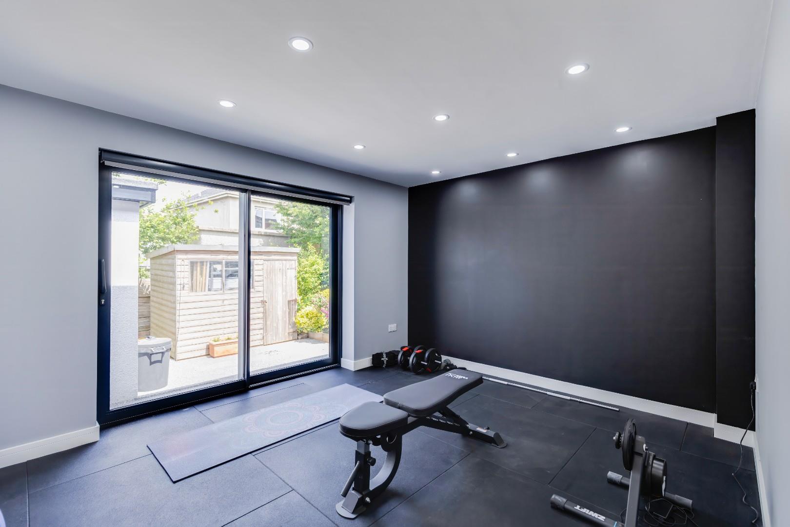 West Farm Close, Ogmore-By-Sea, Vale of Glamorgan, CF32 0PT